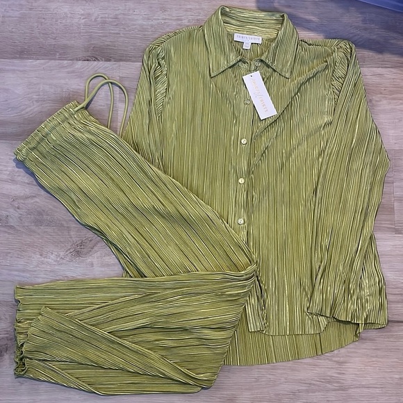 thirty/thirty LA Other - Thirty/Thirty LA Plisse Set M Top S Pants